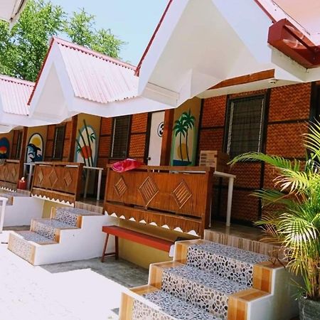 Sandstorm Lodge And Cafe Пуерто-Галера Екстер'єр фото